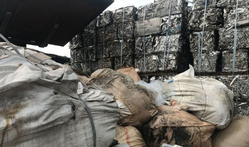 Phân loại phế liệu chì